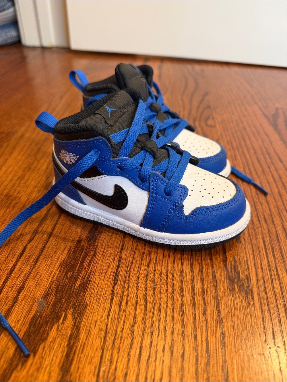 Jordan Kids Blue, White & Black High-Top Sneakers size 7c